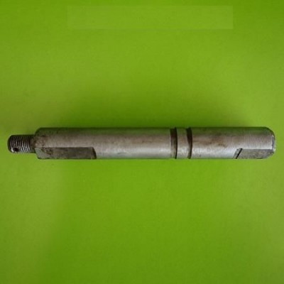 Вал водяного насосу /1 лиска новий зразок/ (12-1307023-Б1)