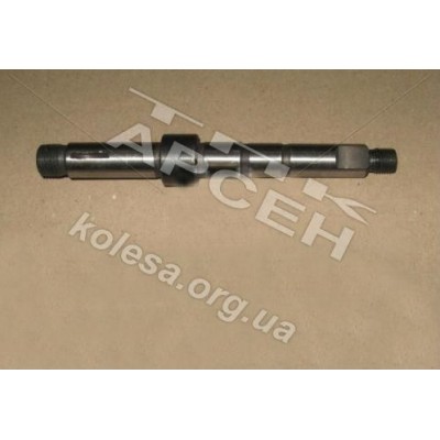 Вал водяного насоса /старого зразка/ (236-1307023-СТ)